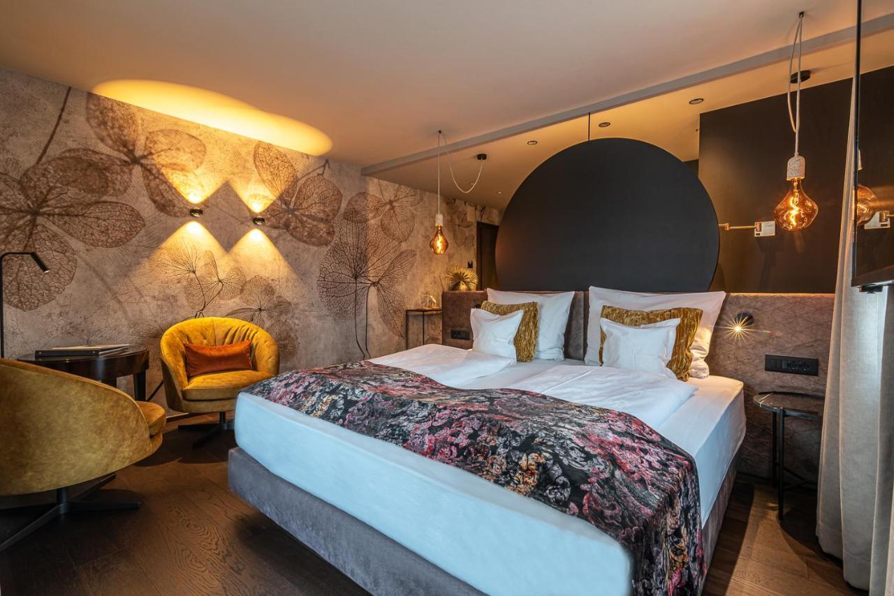 Hotel Zum Mohren Tesimo Bagian luar foto