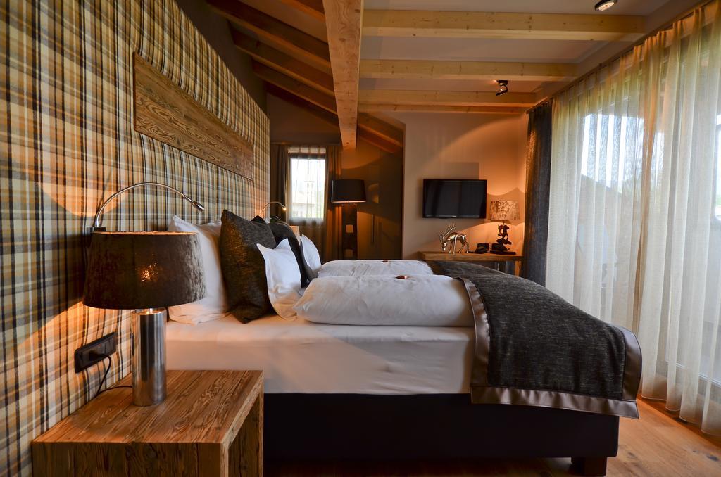 Hotel Zum Mohren Tesimo Bagian luar foto